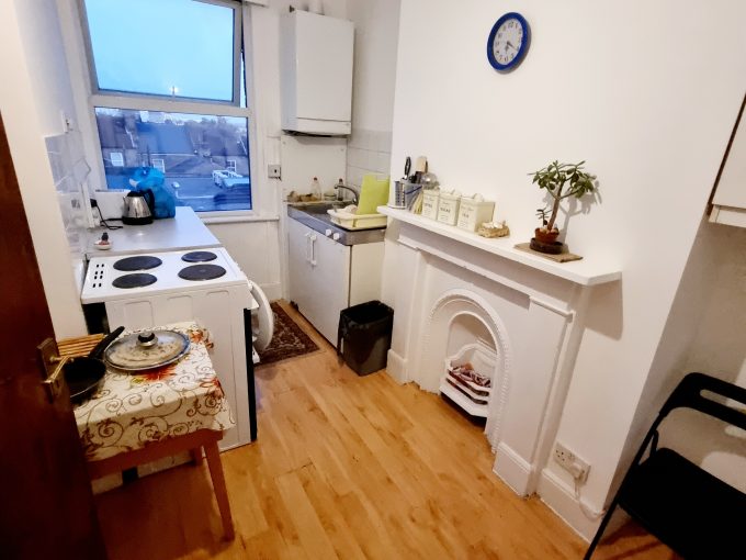 Flat 3, High Road, N22 8HH